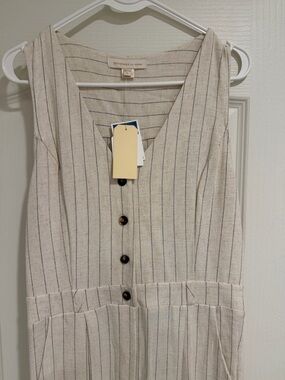 Woman’s Linen Jumper